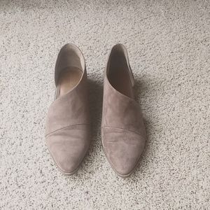 Taupe Universal Thread Booties